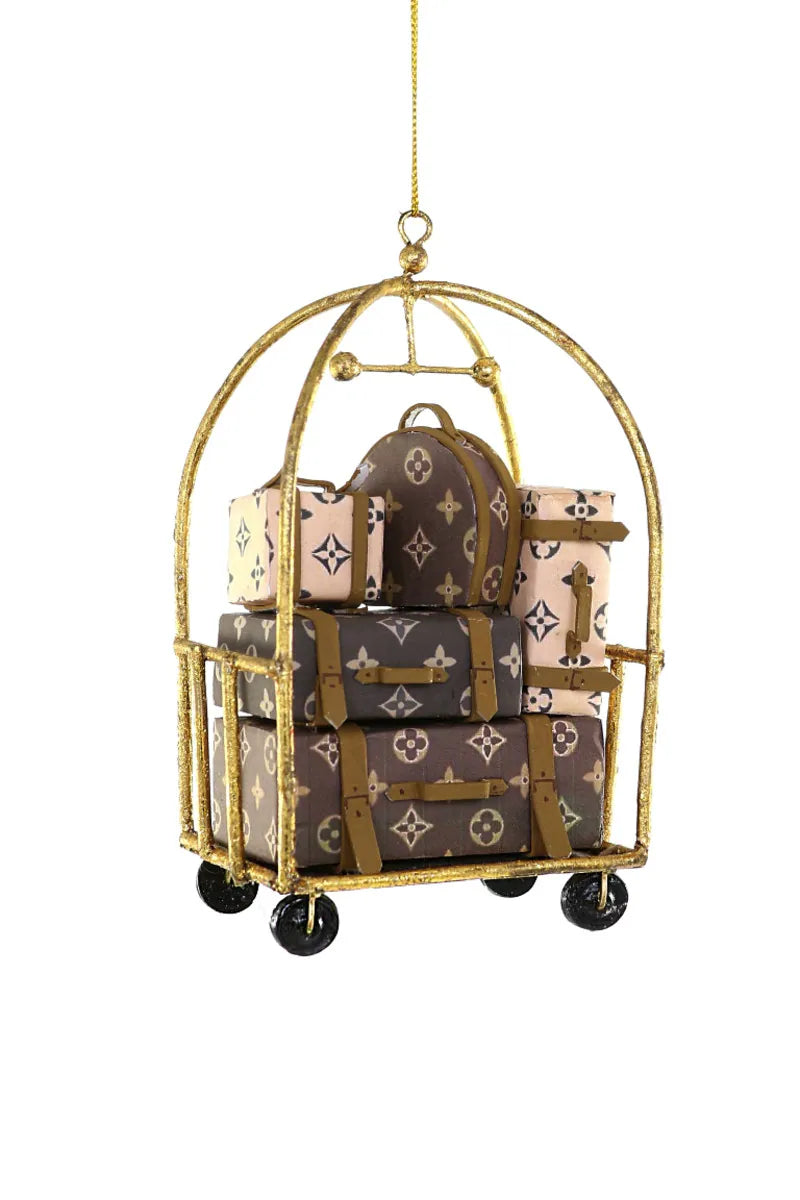Hotelkar met designer items - Cody Foster